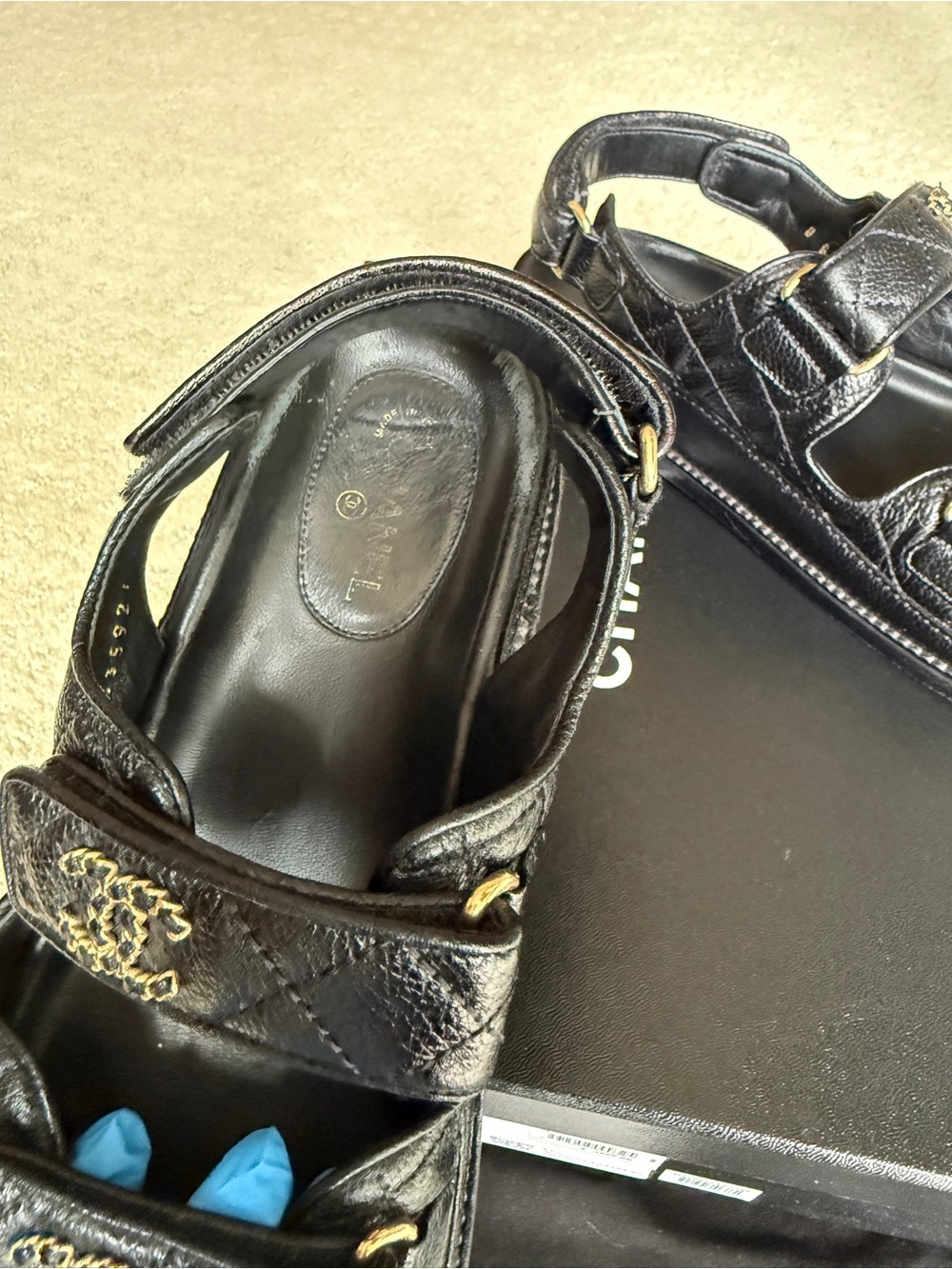 Authentic CHANEL Black Quilted caviar Leather Logo dad Sandals 38 8 - Picture 5 of 13